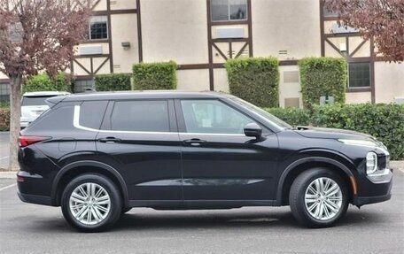 Mitsubishi Outlander, 2024 год, 3 859 000 рублей, 5 фотография