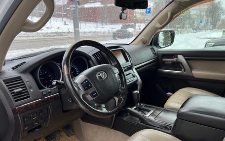 Toyota Land Cruiser 200, 2010 год, 2 990 000 рублей, 11 фотография