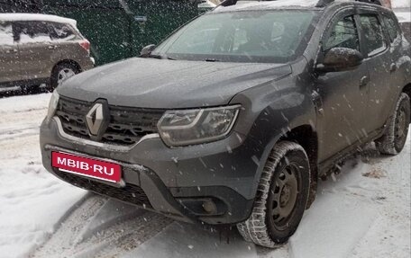 Renault Duster, 2021 год, 1 700 000 рублей, 2 фотография