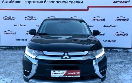 Mitsubishi Outlander III рестайлинг 3, 2018 год, 1 950 000 рублей, 2 фотография