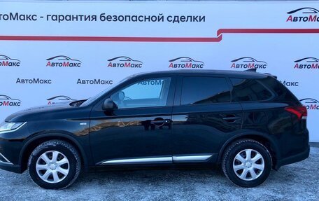 Mitsubishi Outlander III рестайлинг 3, 2018 год, 1 950 000 рублей, 6 фотография