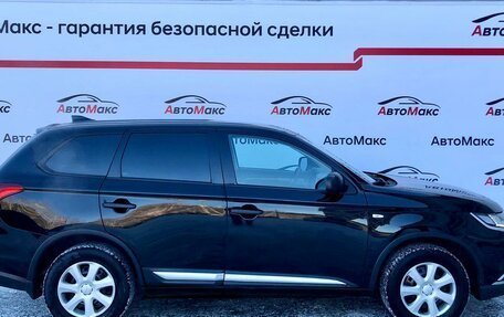 Mitsubishi Outlander III рестайлинг 3, 2018 год, 1 950 000 рублей, 5 фотография