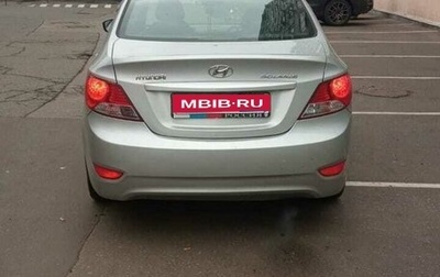 Hyundai Solaris II рестайлинг, 2013 год, 900 000 рублей, 1 фотография