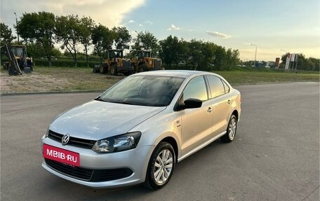 Volkswagen Polo VI (EU Market), 2013 год, 1 200 000 рублей, 12 фотография