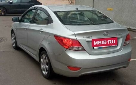 Hyundai Solaris II рестайлинг, 2013 год, 900 000 рублей, 7 фотография