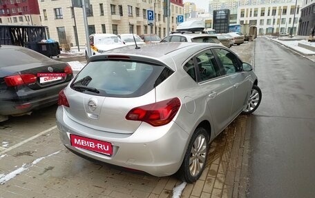 Opel Astra J, 2011 год, 830 000 рублей, 3 фотография