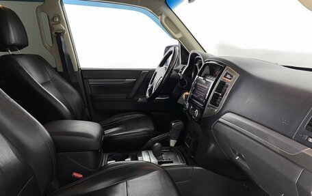 Mitsubishi Pajero IV, 2015 год, 2 650 000 рублей, 12 фотография