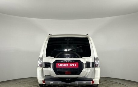 Mitsubishi Pajero IV, 2015 год, 2 650 000 рублей, 7 фотография