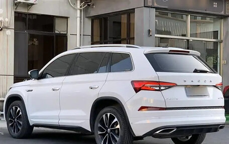 Skoda Kodiaq I, 2022 год, 2 690 000 рублей, 3 фотография