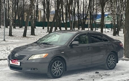 Toyota Camry, 2007 год, 800 000 рублей, 2 фотография