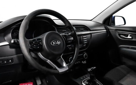 KIA Rio IV, 2018 год, 1 351 714 рублей, 9 фотография