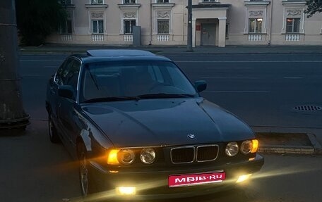 BMW 5 серия, 1992 год, 400 000 рублей, 1 фотография