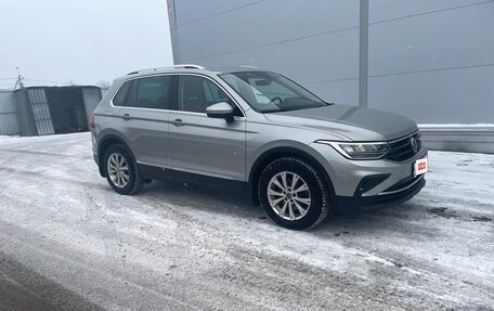 Volkswagen Tiguan II, 2020 год, 3 290 000 рублей, 3 фотография