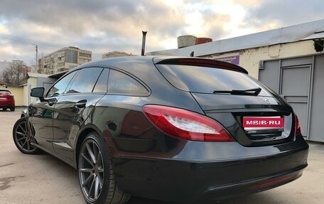 Mercedes-Benz CLS, 2015 год, 2 700 000 рублей, 3 фотография