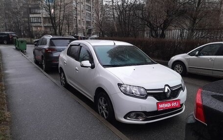 Renault Logan II, 2015 год, 700 000 рублей, 1 фотография