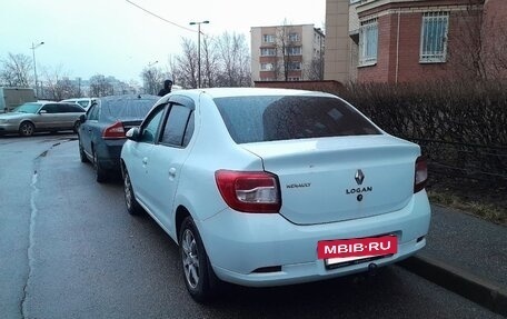 Renault Logan II, 2015 год, 700 000 рублей, 2 фотография