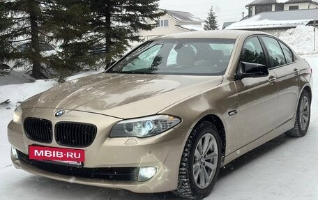 BMW 5 серия, 2010 год, 1 550 000 рублей, 2 фотография