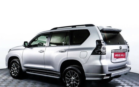 Toyota Land Cruiser Prado 150 рестайлинг 2, 2019 год, 5 377 000 рублей, 7 фотография