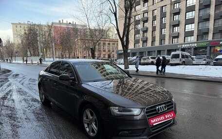 Audi A4, 2012 год, 986 000 рублей, 5 фотография