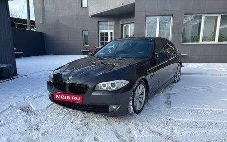 BMW 5 серия, 2011 год, 1 560 000 рублей, 12 фотография