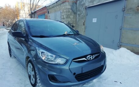 Hyundai Solaris II рестайлинг, 2013 год, 585 000 рублей, 4 фотография