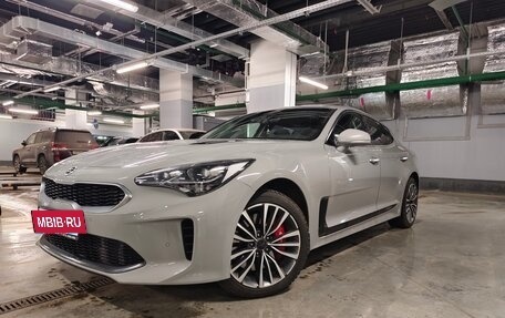 KIA Stinger I, 2018 год, 3 330 000 рублей, 2 фотография