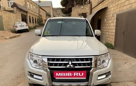 Mitsubishi Pajero IV, 2015 год, 3 050 000 рублей, 5 фотография