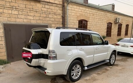 Mitsubishi Pajero IV, 2015 год, 3 050 000 рублей, 3 фотография