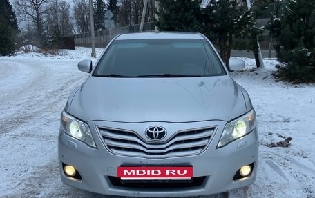 Toyota Camry, 2010 год, 1 200 000 рублей, 9 фотография