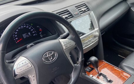 Toyota Camry, 2010 год, 1 200 000 рублей, 10 фотография