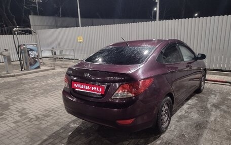 Hyundai Solaris II рестайлинг, 2012 год, 1 050 000 рублей, 7 фотография