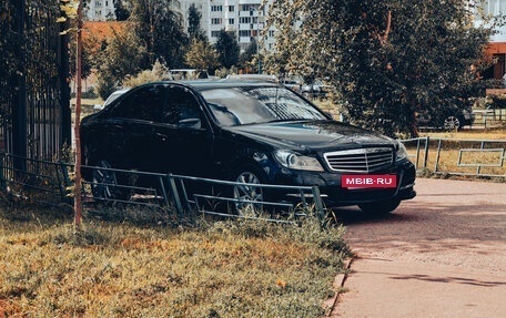 Mercedes-Benz C-Класс, 2011 год, 1 750 000 рублей, 4 фотография