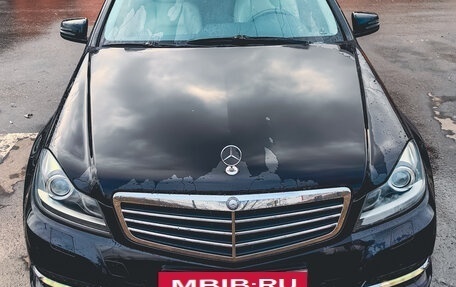 Mercedes-Benz C-Класс, 2011 год, 1 750 000 рублей, 3 фотография