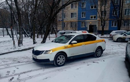 Skoda Octavia, 2018 год, 820 000 рублей, 3 фотография