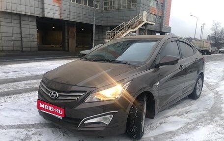 Hyundai Solaris II рестайлинг, 2015 год, 1 217 000 рублей, 7 фотография