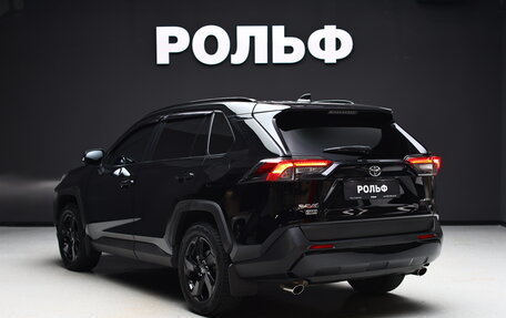 Toyota RAV4, 2022 год, 3 700 000 рублей, 2 фотография