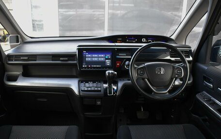 Honda Stepwgn IV, 2016 год, 2 310 000 рублей, 6 фотография