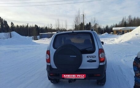 Chevrolet Niva I рестайлинг, 2012 год, 530 000 рублей, 2 фотография