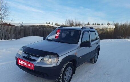 Chevrolet Niva I рестайлинг, 2012 год, 530 000 рублей, 4 фотография