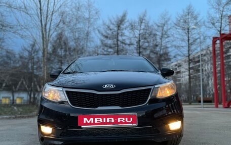 KIA Rio III рестайлинг, 2015 год, 700 000 рублей, 3 фотография
