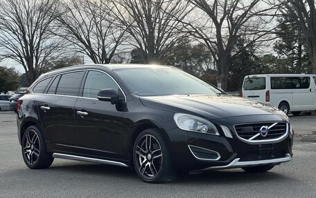 Volvo V60 I, 2012 год, 880 000 рублей, 1 фотография