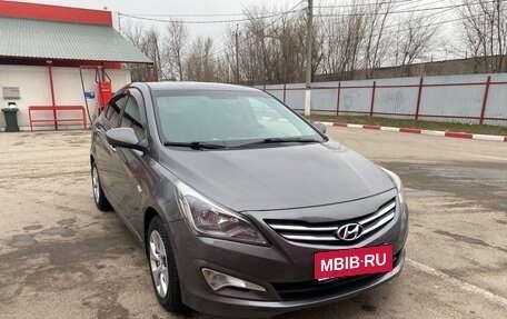 Hyundai Solaris II рестайлинг, 2014 год, 1 150 000 рублей, 1 фотография