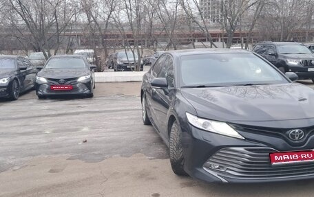 Toyota Camry, 2019 год, 2 950 000 рублей, 1 фотография