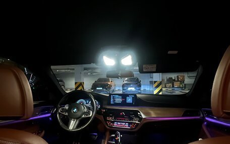 BMW 5 серия, 2017 год, 6 000 000 рублей, 33 фотография