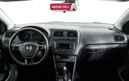 Volkswagen Polo VI (EU Market), 2017 год, 1 582 200 рублей, 13 фотография