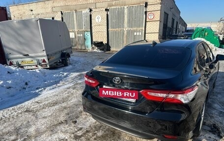 Toyota Camry, 2021 год, 2 750 000 рублей, 4 фотография