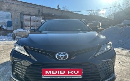 Toyota Camry, 2021 год, 2 750 000 рублей, 13 фотография