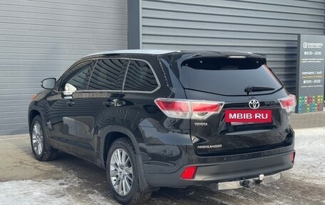 Toyota Highlander III, 2014 год, 3 650 000 рублей, 7 фотография