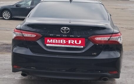 Toyota Camry, 2019 год, 2 950 000 рублей, 3 фотография