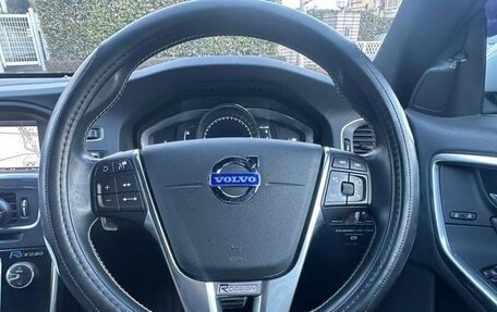 Volvo V60 I, 2014 год, 1 000 000 рублей, 12 фотография